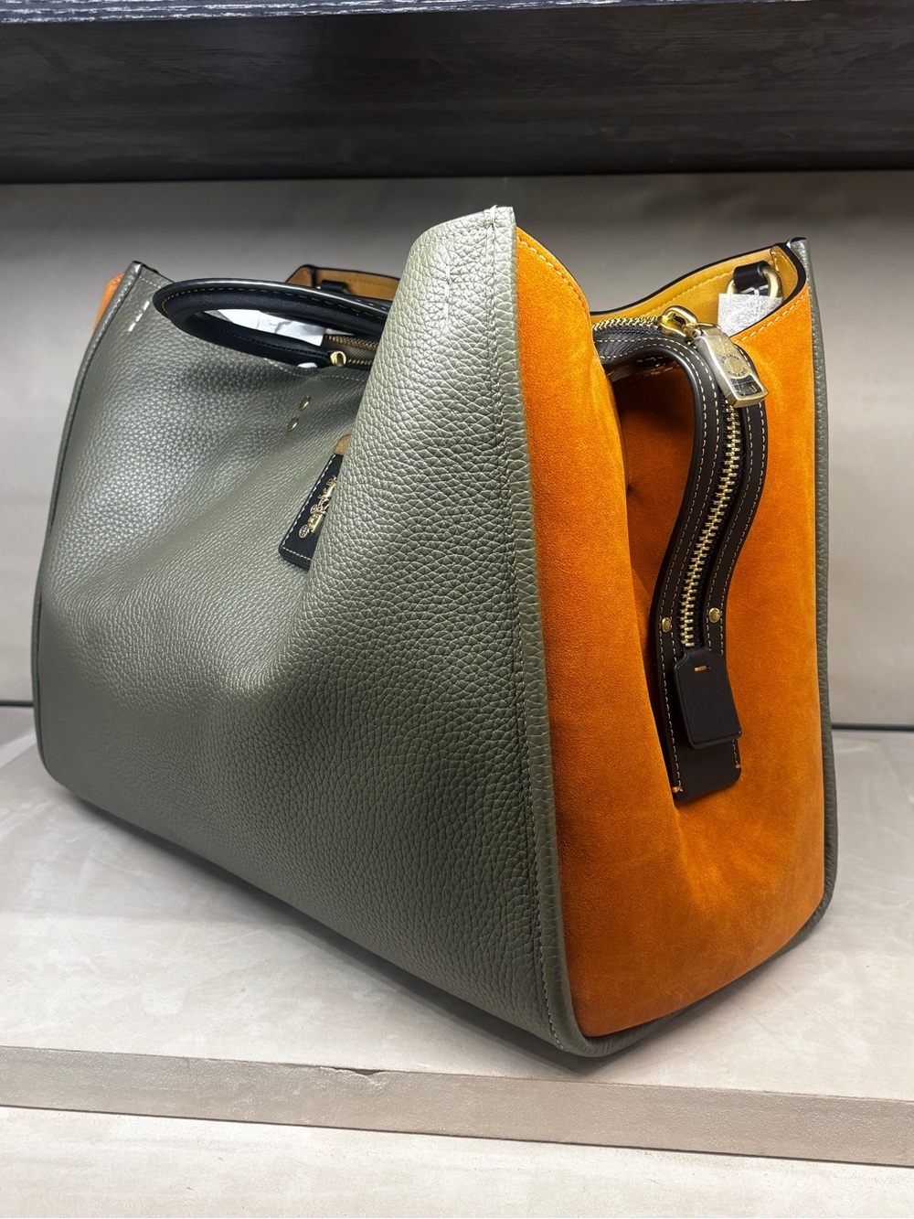 NWT Coach Rogue 39 Two-Tone Olive Green and Orange Gusset - Picture 3 of 6